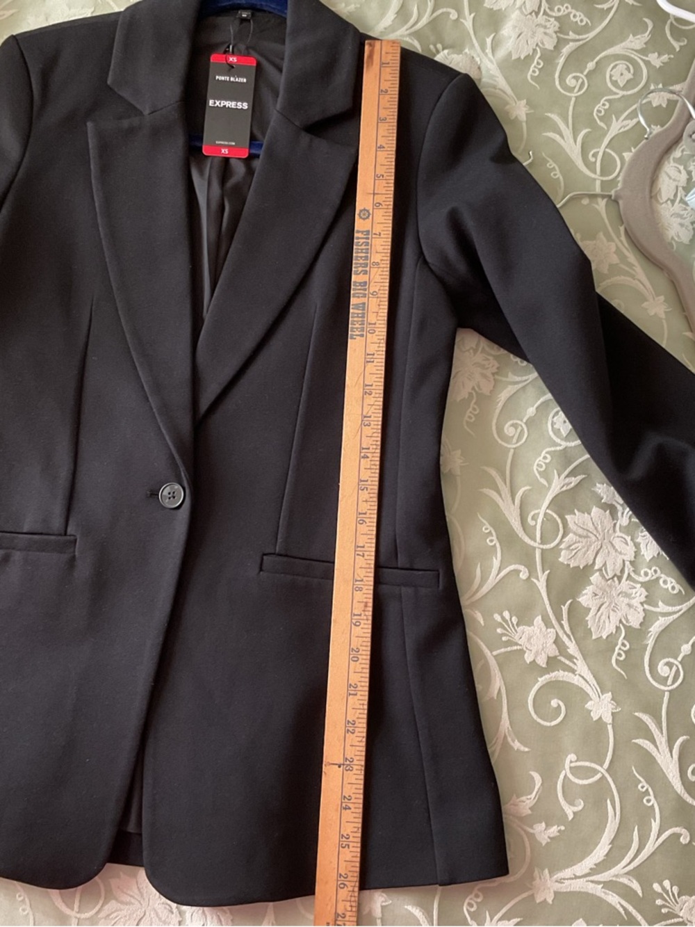 Express Black Women's Blazer - Picture 5 of 7